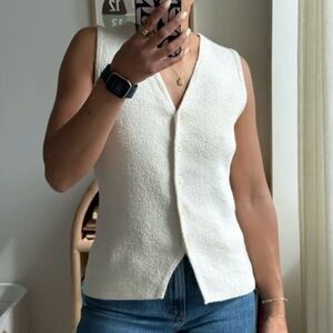 Cream Knit Vest - V-neck Sleeveless Button-Up Top